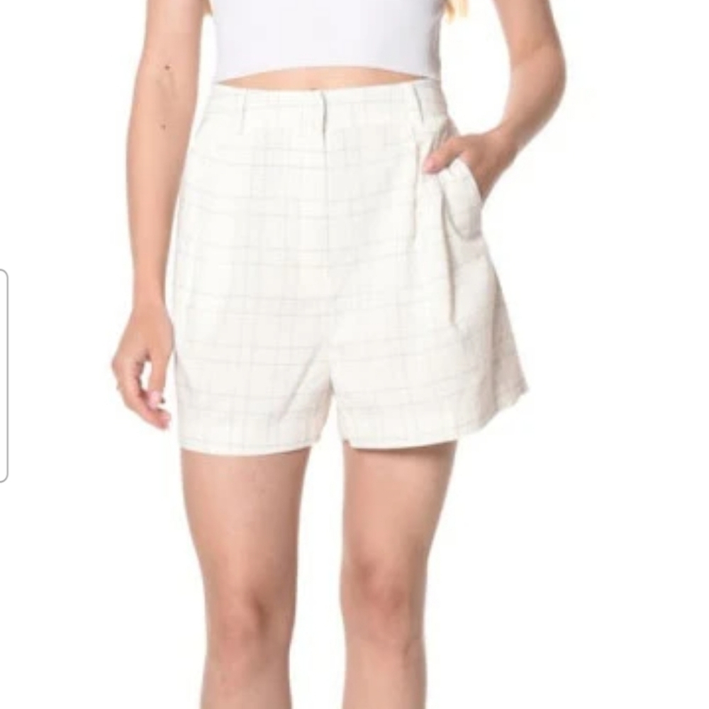 NWT WAYF Pleat Shorts in Ivory Checker size S